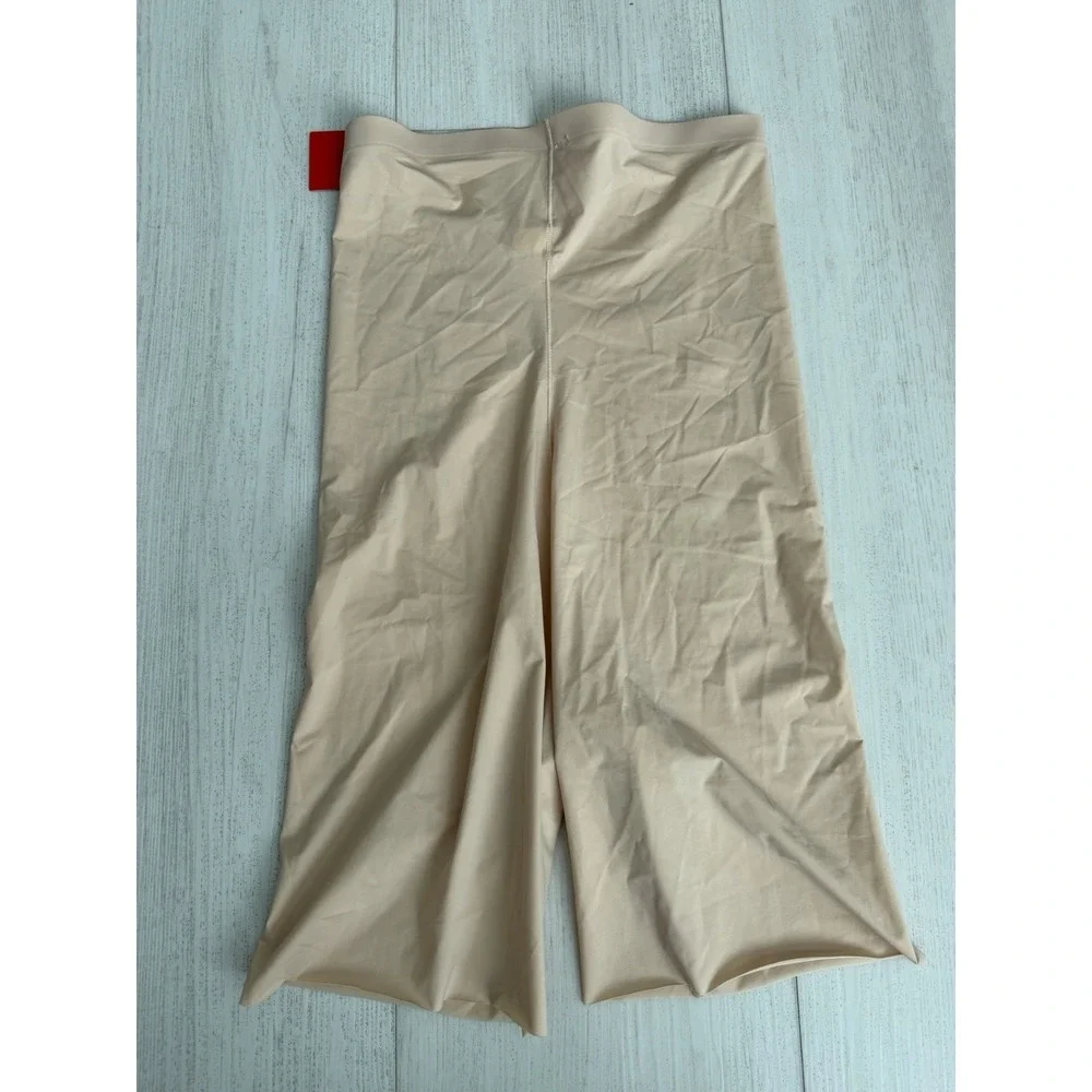 NWT SPANX 10006R Firm Control High-Waist Shaper Shorts Sz L Nude